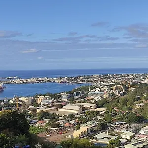 f3-sur-papeete-vue-mer-et-piscine-papeete-tahiti.frenchpolynesia-hotels.com/